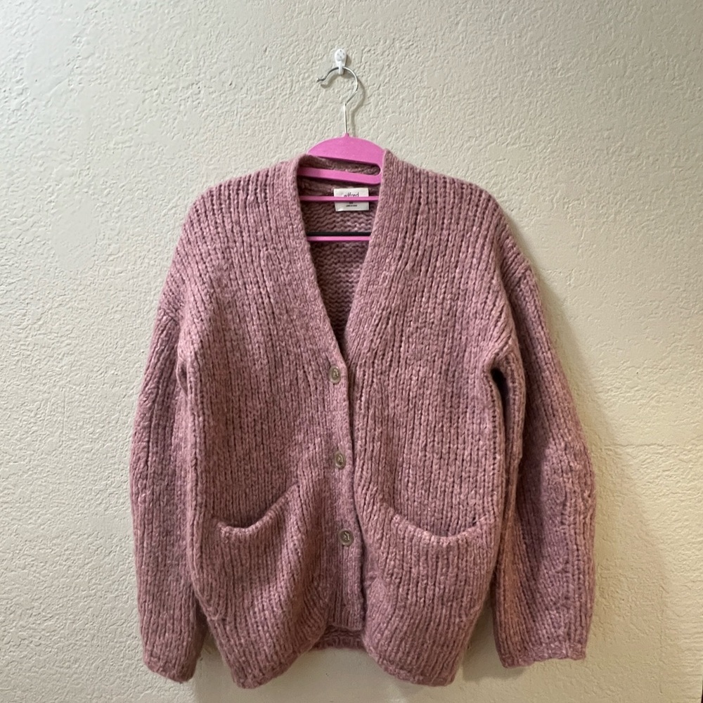 ARITZIA oversize pink cardigan